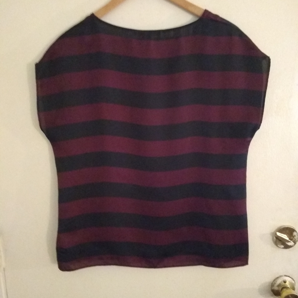 Forever 21 Top - Picture 2 of 3